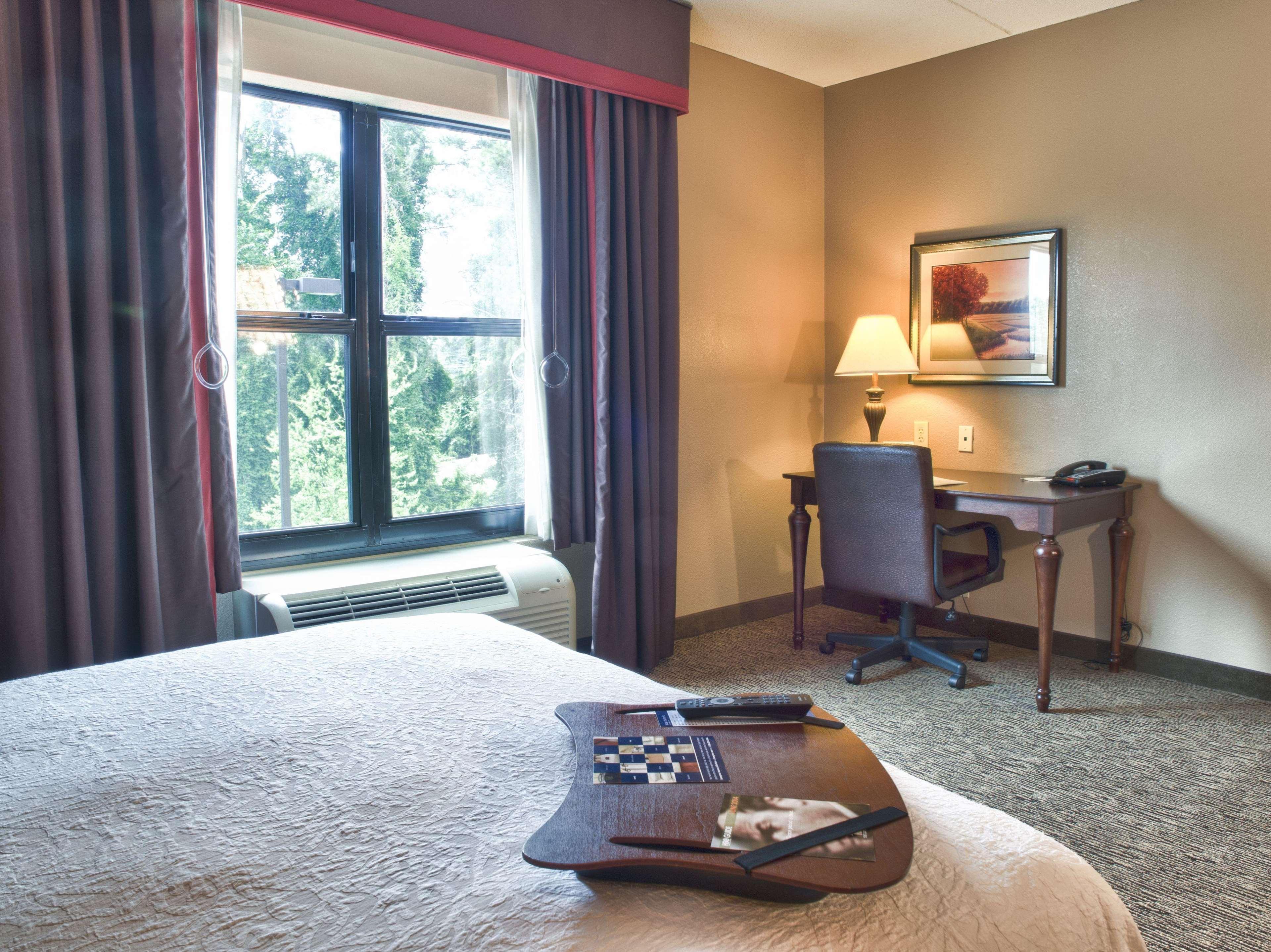Hampton Inn Spring Lake Fayetteville Exterior photo
