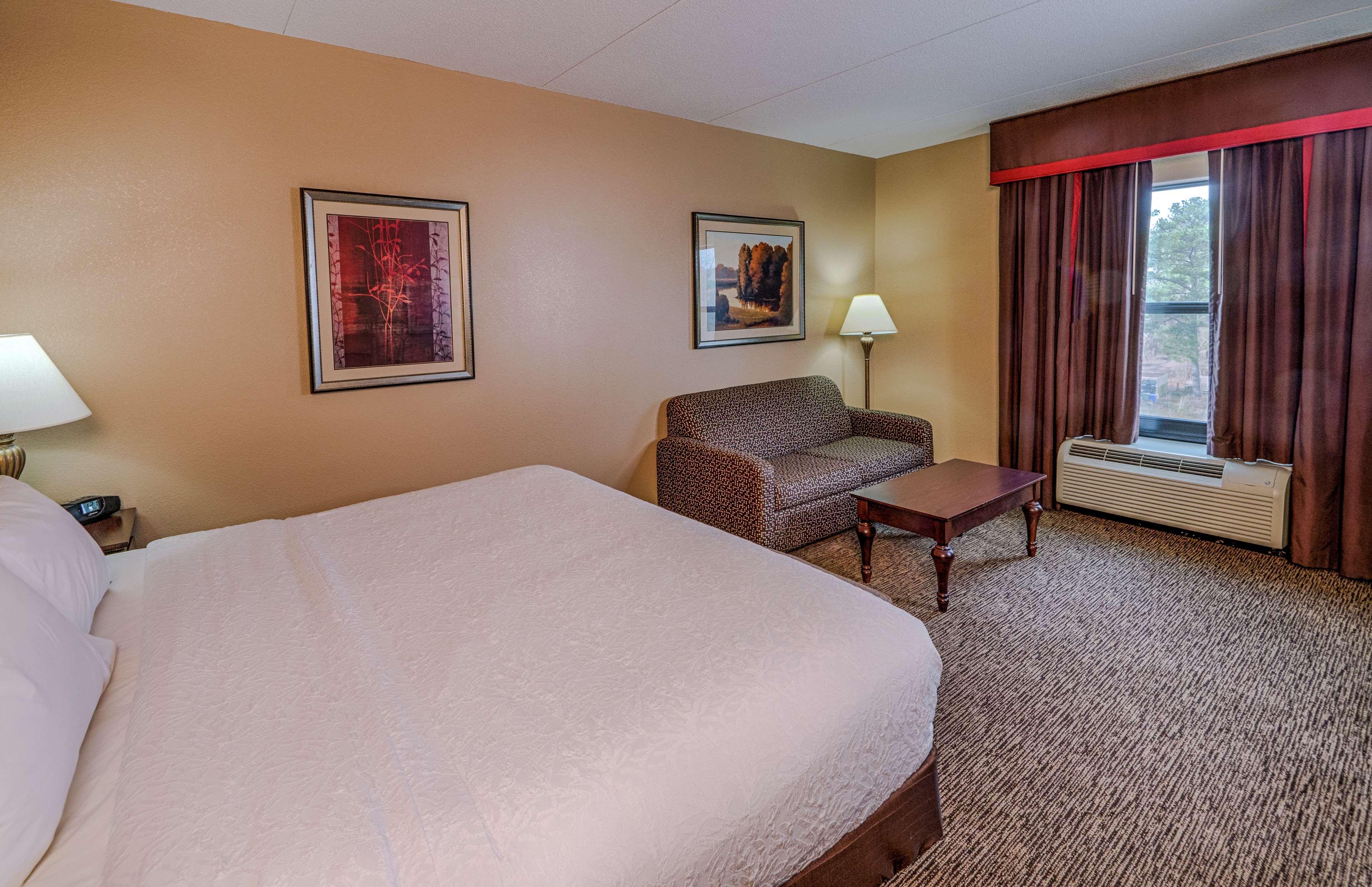 Hampton Inn Spring Lake Fayetteville Exterior photo