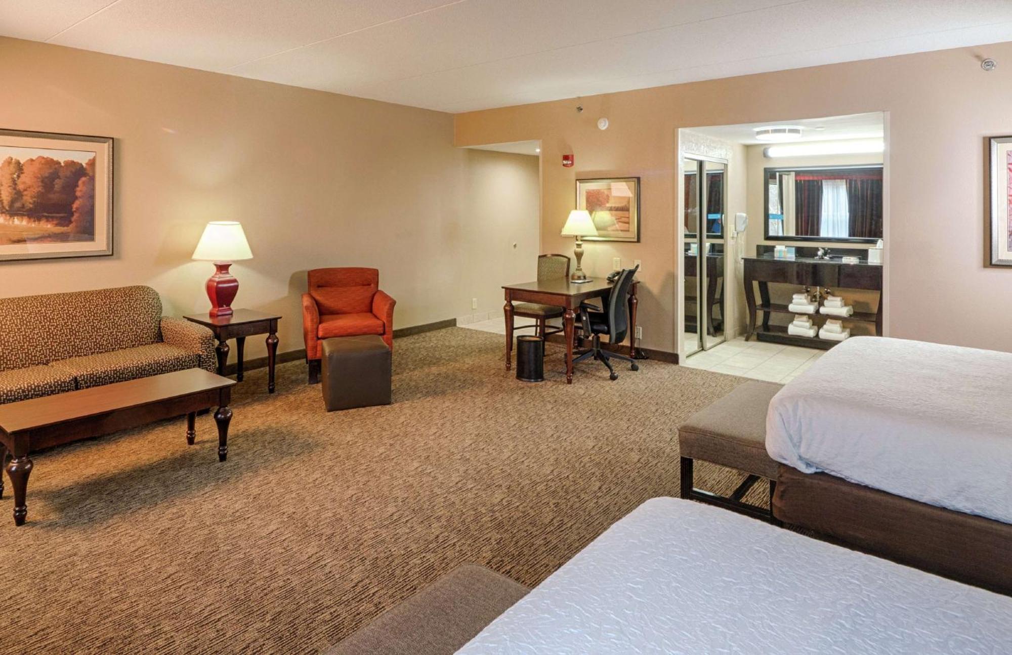 Hampton Inn Spring Lake Fayetteville Exterior photo