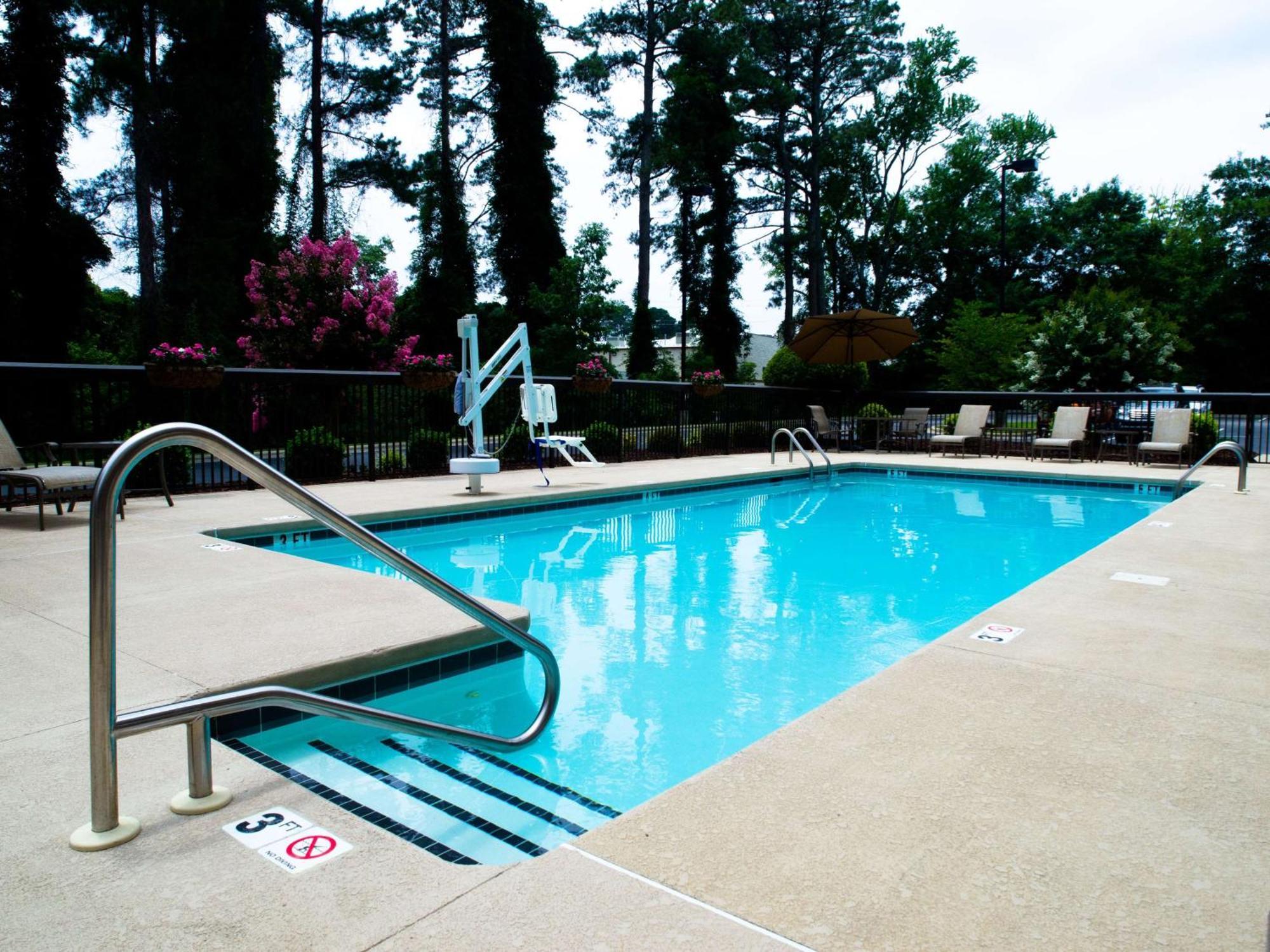 Hampton Inn Spring Lake Fayetteville Exterior photo