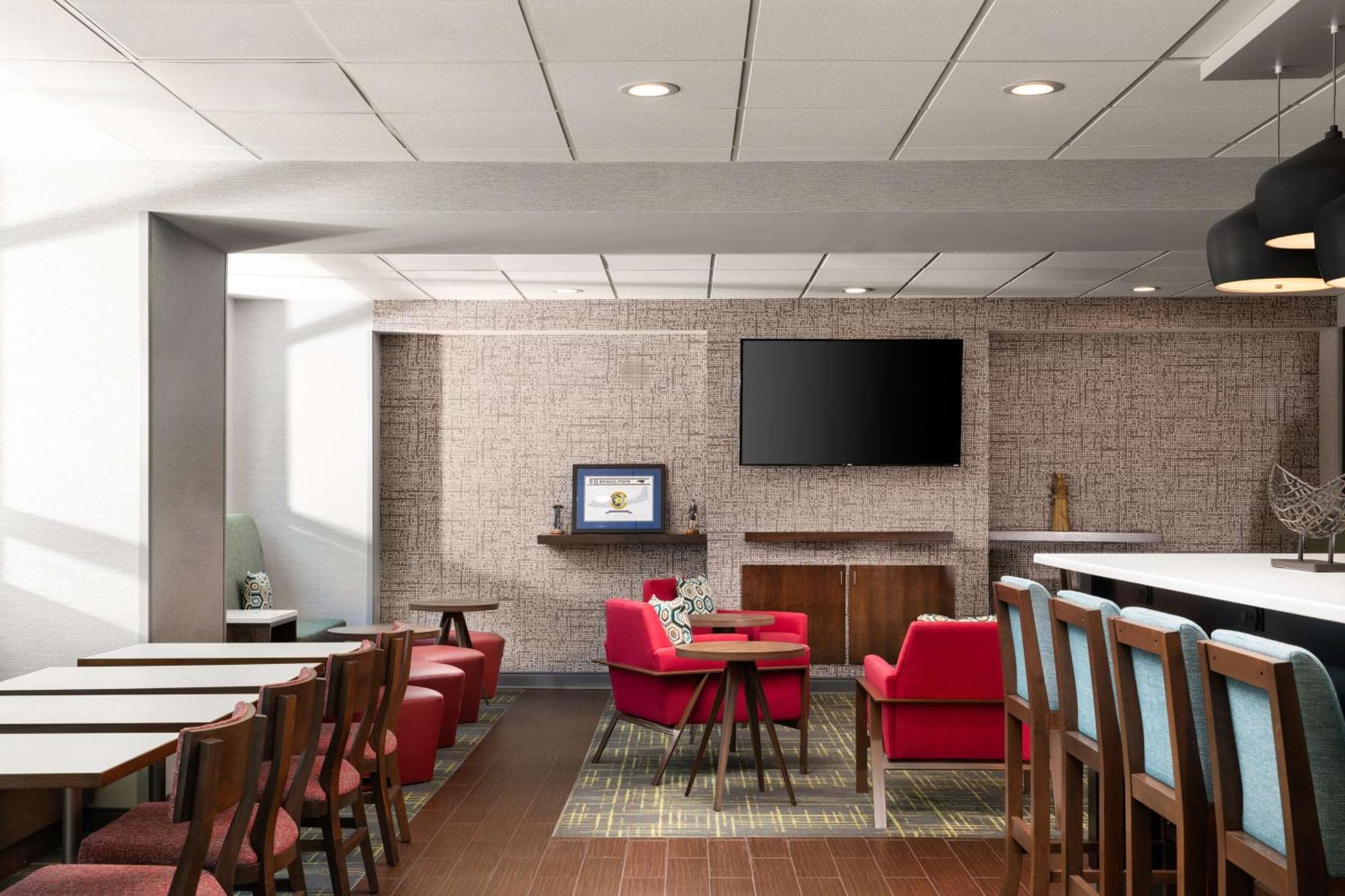 Hampton Inn Spring Lake Fayetteville Exterior photo